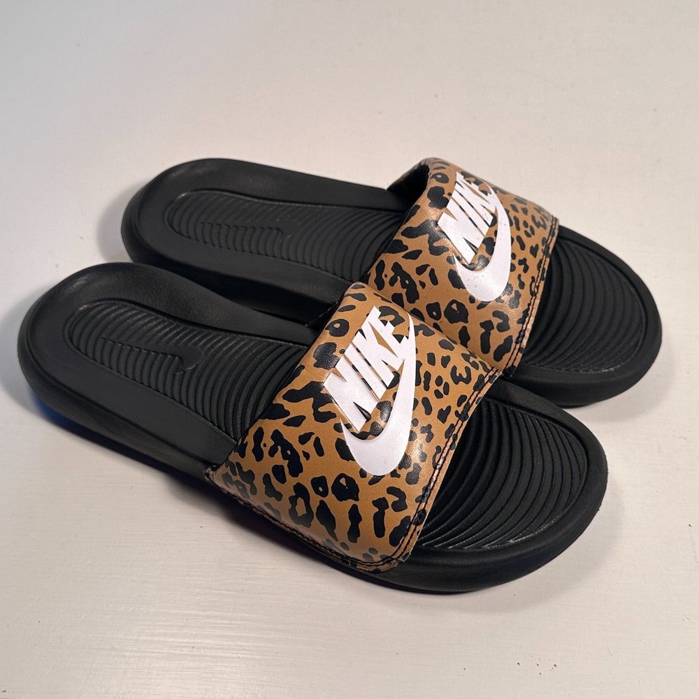 Nike Victori One Leopard (CN9676-700) Slide Sandals Women Size 7